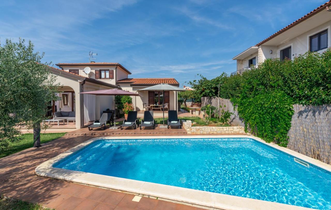 Villa Lucas Novigrad  Exterior photo